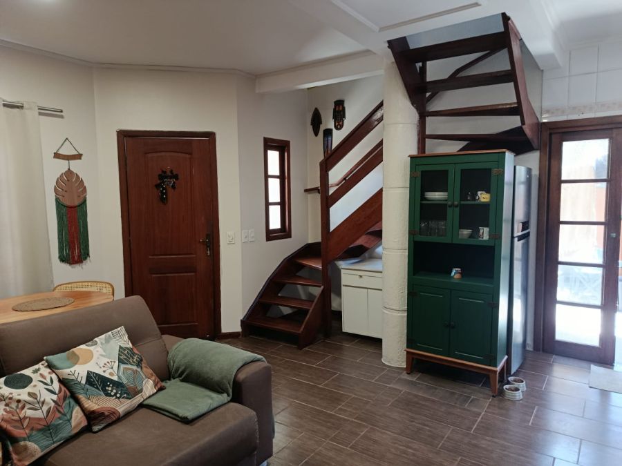 Sobrado - Venda - Ingleses do Rio Vermelho - Florian�polis - SC